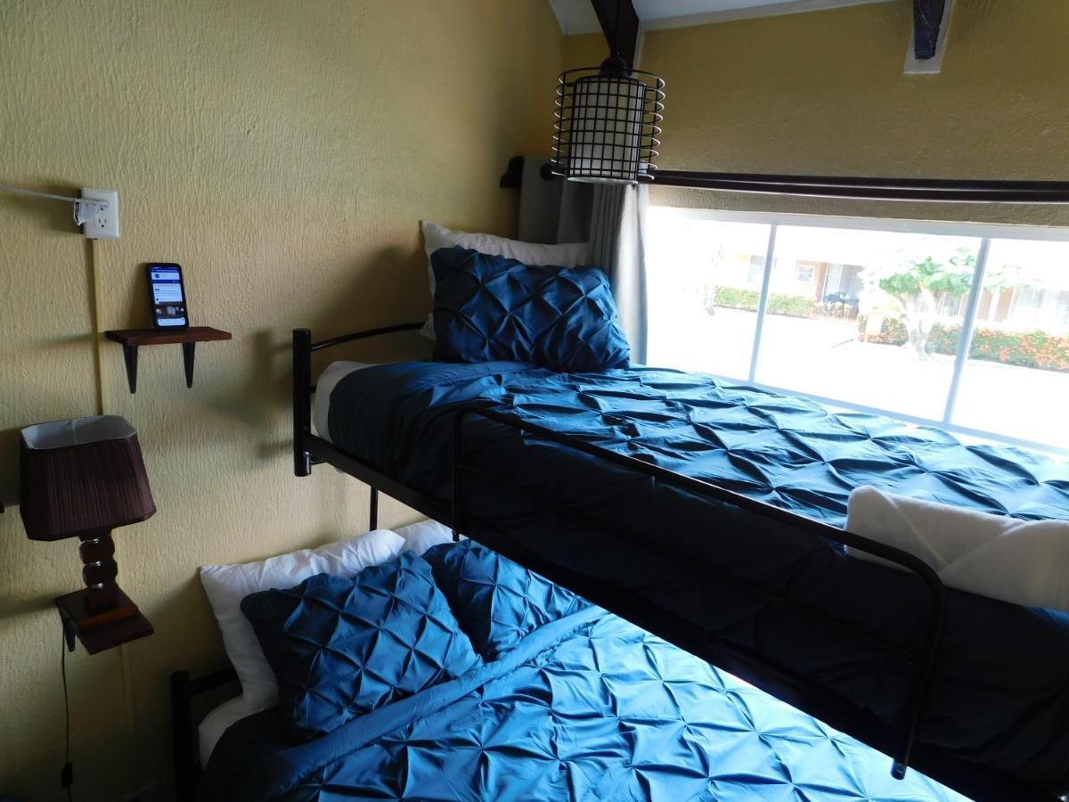 Condo Villa B27 Sleeps Five People - B28 Sleeps Six People - Price Includes Housekeeping Fees Not Taxes - Very Close To The Pool And Beach! ฆาโก ภายนอก รูปภาพ